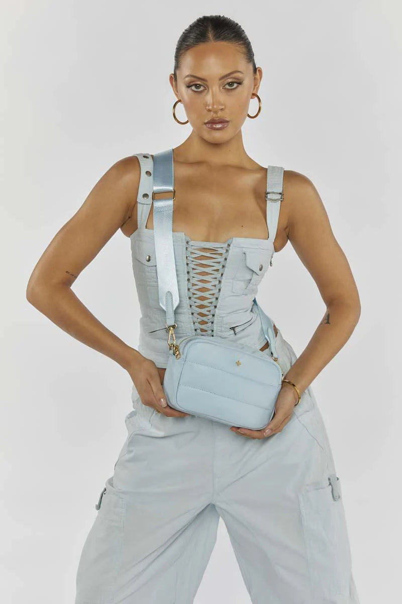 FLO QUILTED XBODY WITH WEB STRAP